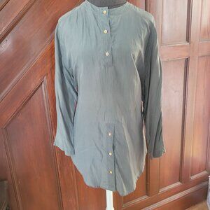 Sunny Leigh Gray Button-Down Tunic Shirt M 100% Silk Lightweight Long Sleeve
